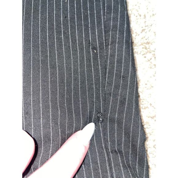 Travis Mathew shorts golf black white pin stripped Men's SZ 30" waist FLAWED - Picture 4 of 6